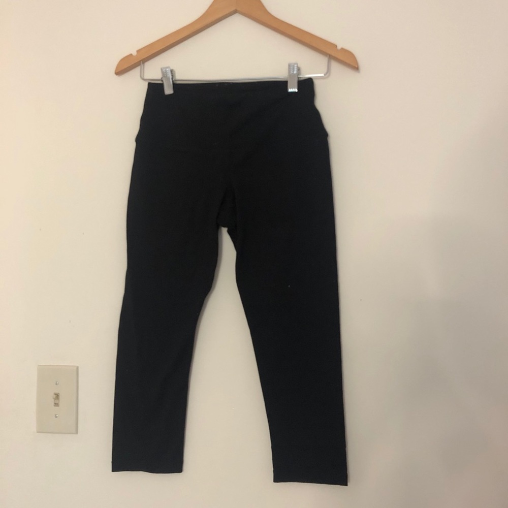 Plain Basic 90 Degree Black Cropped Legging Size M